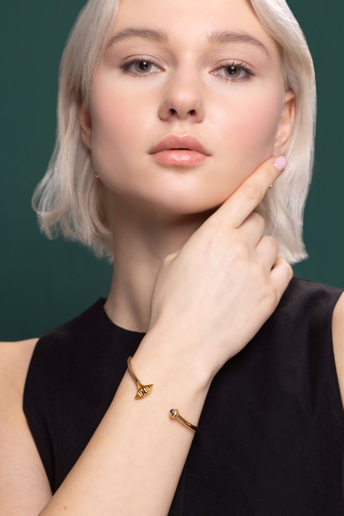 Apollo Bracelet Model